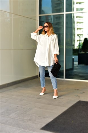 Belden Büzgülü Oversize Beyaz Gömlek