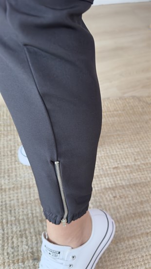 Tws Model Paça Fermuarlı Siyah Pantolon