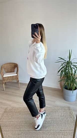 Yarım Fermuar Nakış Yazılı Beyaz Sweat
