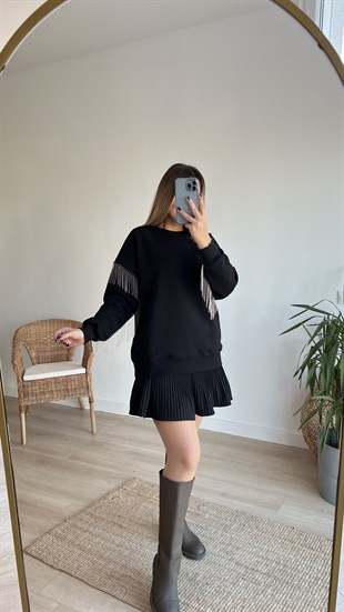 Kolları Zincir Detaylı Siyah Sweatshirt