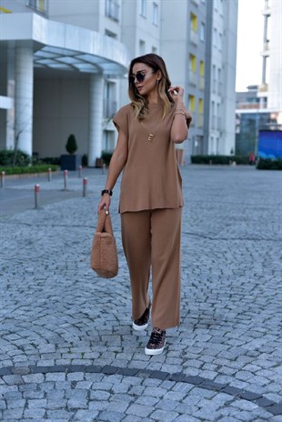 Camel Vatkalı Triko Takım