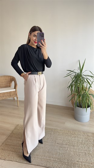 Büzgülü Siyah Bluz 