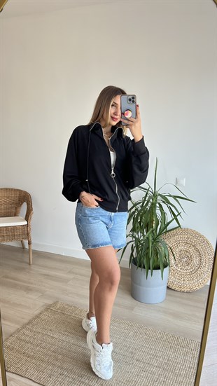 Dik Yaka Fermuarlı Siyah Sweat
