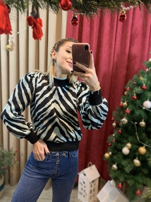Zebra Desenli Kazak