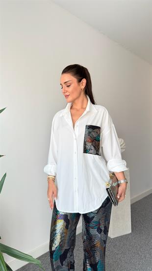 Cebi Renkli Pul Detay Beyaz Gömlek