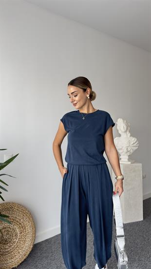 Sırt Pencere Detay Lacivert Modal Tulum