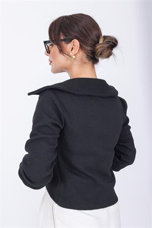 Siyah Bağcık Detaylı Triko Ceket