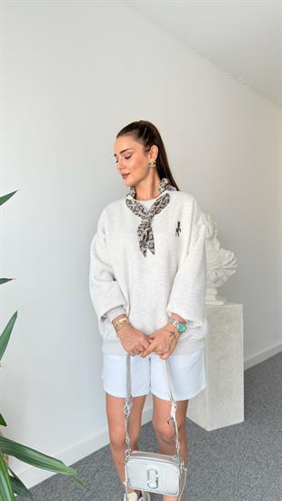 Fular Aksesuarlı Gri Sweatshirt