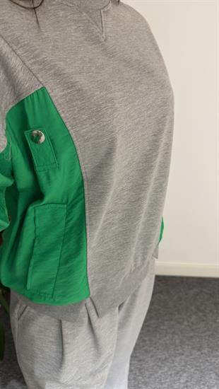 Yeşil Yan Paraşütlü Gri Sweatshirt