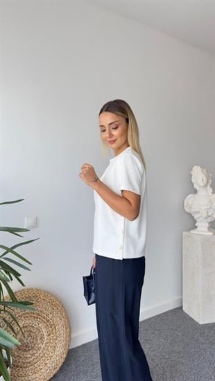 Orj Marka Yanları Gold Düğme Beyaz Tshirt