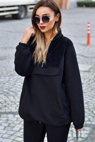 Peluş Detaylı Siyah Sweat