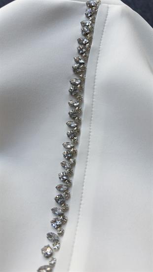 Dalgıç Kumaş Taş Detay Beyaz Sweat