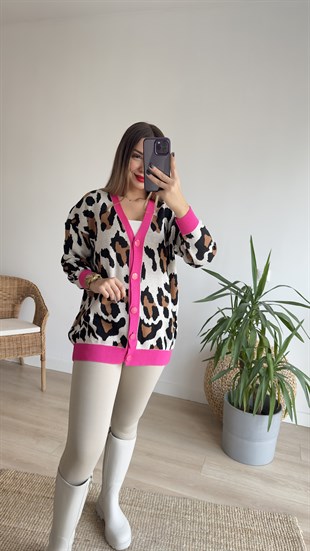 Pembe Şeritli Leopar Hırka
