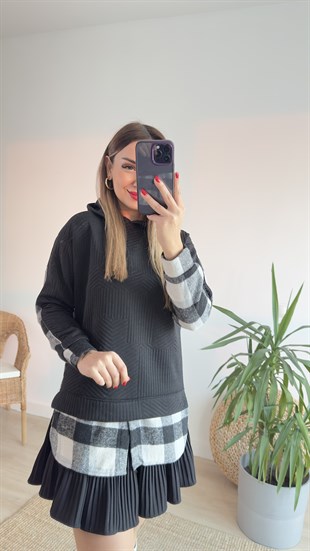 Sırt Ekoseli Kapüşonlu Siyah Sweat