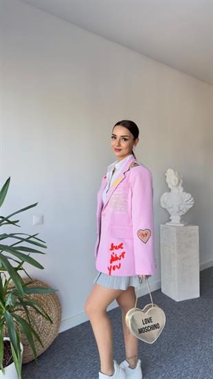 Femme İşleme Ve Yazı Detay Tasarım Pembe Blazer