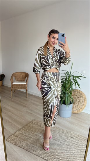 Yırtmaç Detaylı Zebra Desen Etek