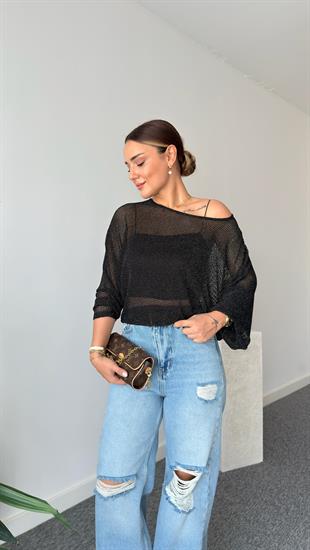 Yarasa Kol Delikli Siyah Triko