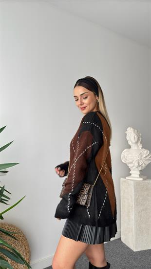 Kahve Siyah Baklava Desenli Kazak