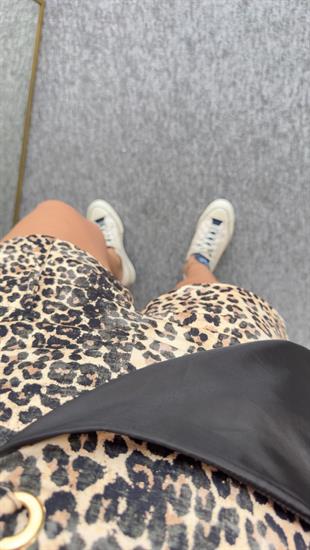 Kapaklı Leopar Desen Şort
