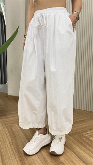 Beyaz Paça Pile Detaylı Baggy Pantolon