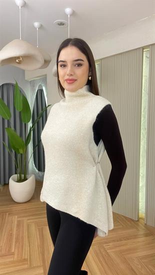 Bej Glomi Aksesuar Detaylı Süveter