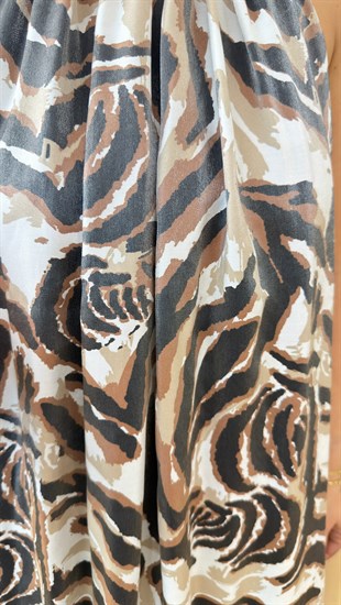 Boyundan Bağlamalı Zebra Desenli Elbise