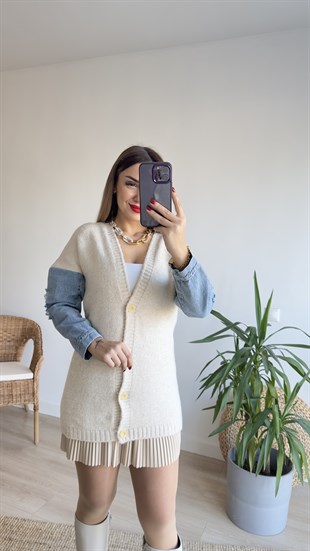 Kolları Kot Detaylı Bej Hırka 