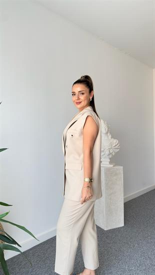 Ena Bej Yelekli Takım 