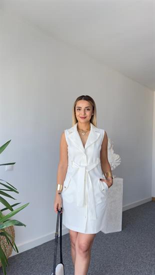 Orj Model Yakası Nakışlı Kemerli Elbise