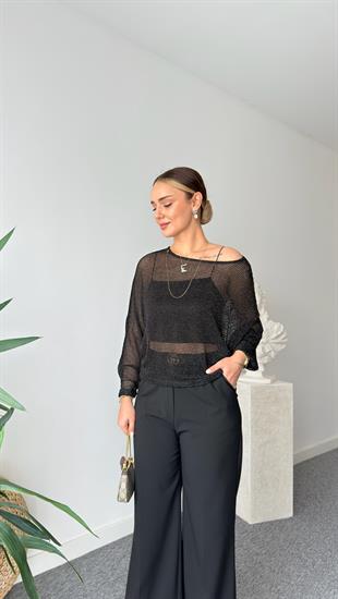 Yarasa Kol Delikli Siyah Triko