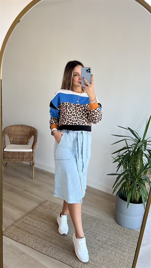 Mavi Şerit Detaylı Leopar Sweat