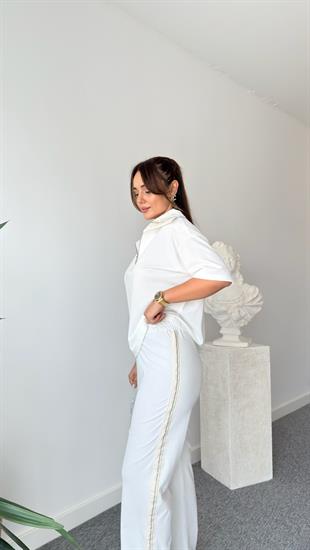 Beyaz Tarija Şerit Detaylı Modal Takım