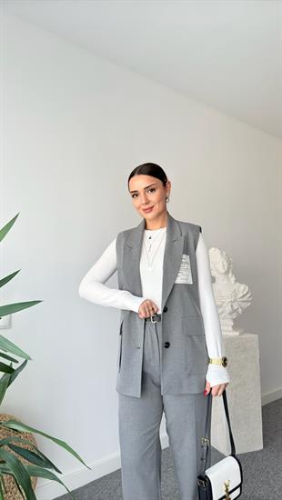 Gri Etiket Detaylı Yelek Pantolon Takım