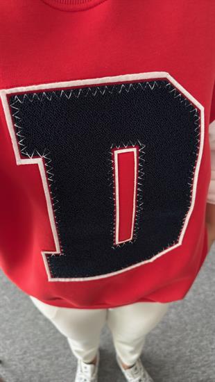 Kırmızı Rimen D Nakışlı Sweatshirt