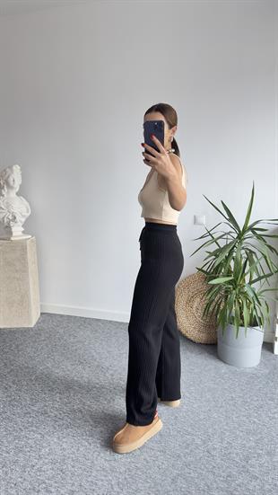 Elin Siyah Triko Pantolon