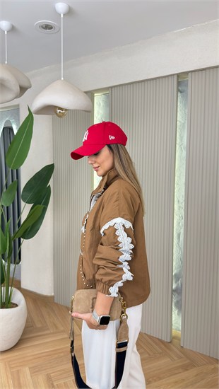 Camel Dantel Detaylı Astarlı Tasarım Sweatshirt