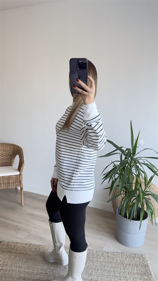 Çizgili Beyaz Basic Sweatshirt