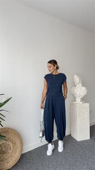 Sırt Pencere Detay Lacivert Modal Tulum