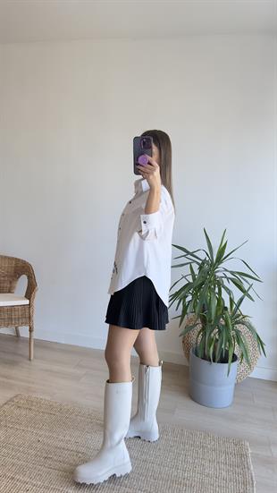 Marka Model Yazı Detaylı Beyaz Gömlek