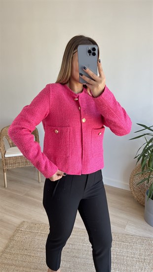  Gold Düğmeli Pembe Ceket