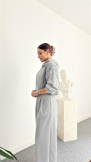 Vilies Triko Detaylı Gri Sweatshirt