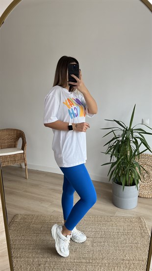 Beyaz Kabartma Yazı Detaylı Basic Tshirt