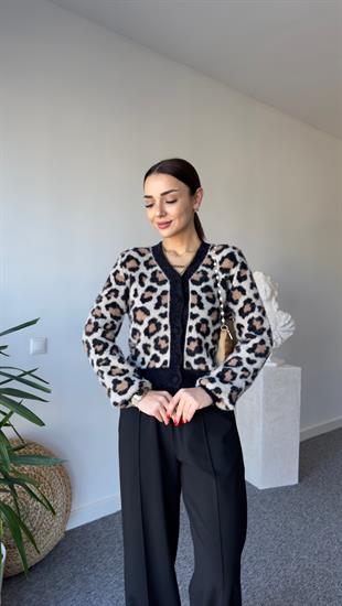 V Yaka Yumuşak Doku Leopar Desen Hırka