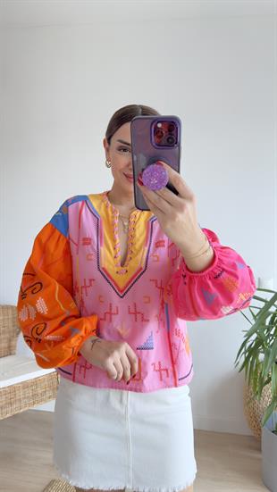 Olin İşlemeli Tasarım Bluz