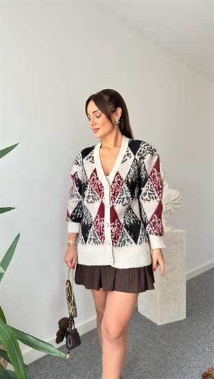 Kırmızı Paro Taş Detaylı Baklava Desen Hırka