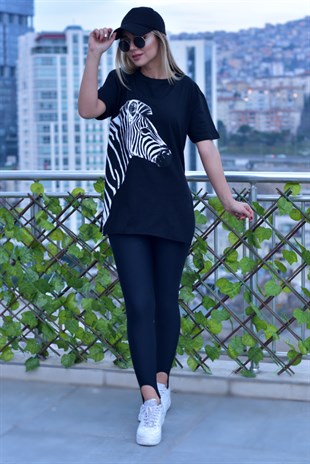 Yanları Yırtmaçlı Siyah Zebra Tshirt