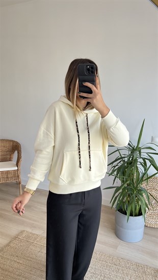 Sırtı Leopar Detay Kapüşonlu Beyaz Sweatshirt