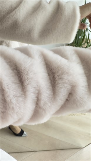 Premıum Kapüşonlu Ekru Peluş Mont
