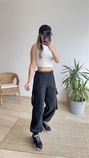 Beli Yazı Detaylı Paraşüt Pantolon