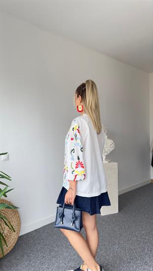 Renkli Nakış Detaylı Beyaz Bluz 
